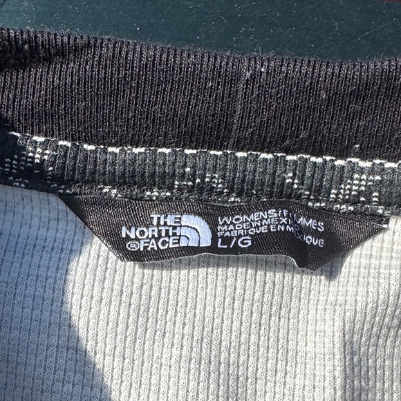 The North Face Black and Gray Long Sleeve Tee - Picture 7 of 7